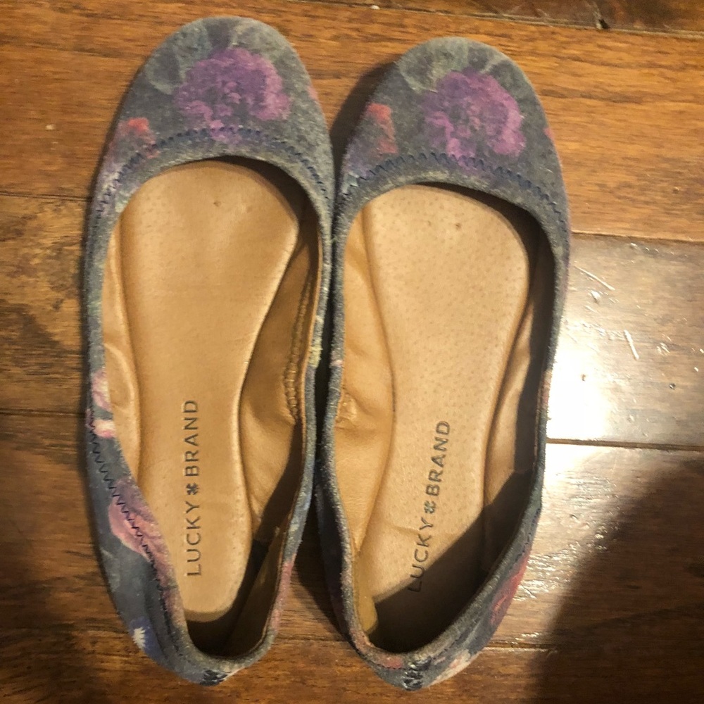 Lucky brand flats